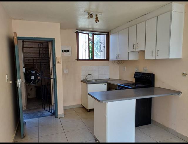 2 BEDROOM APARTMENT TO LET IN BELLAIR
